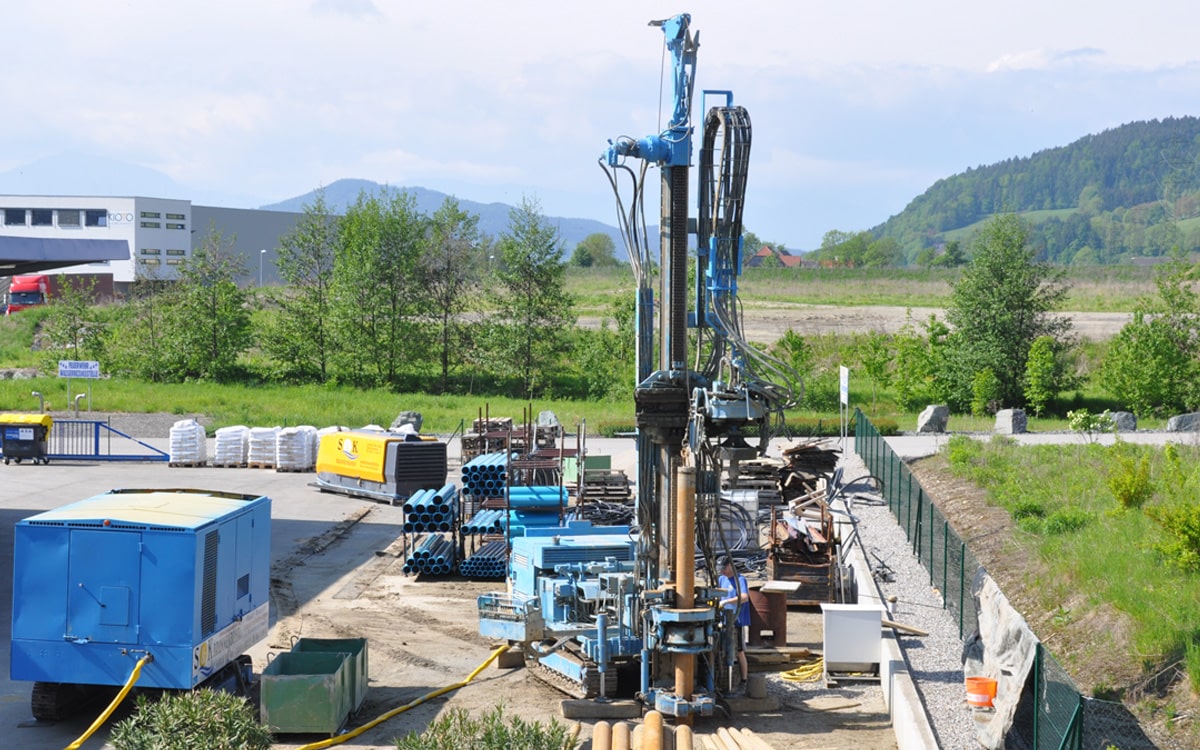 Brunnenbohrung errichtet von einem Brunnenbau-Unternehmen für die Wasserversorgung in Österreich
